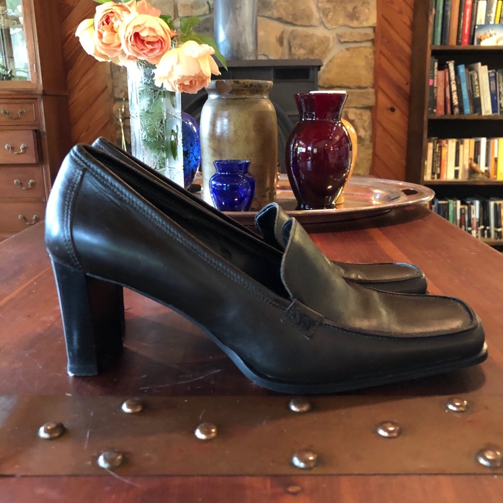 Vintage Banana Republic Loafer Heels Y2K